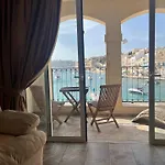 Front Row Malta - Enjoy Valletta Sunsets From Seafront With 3 Bedrooms Overlooking Grand Harbour Σπίτι διακοπών *