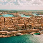 Front Row Malta - Enjoy Valletta Sunsets From Seafront With 3 Bedrooms Overlooking Grand Harbour