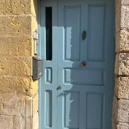 Front Row Malta - Valletta Views, Sunsets & Grand Harbour Living I 3-bedroom House Feriehus