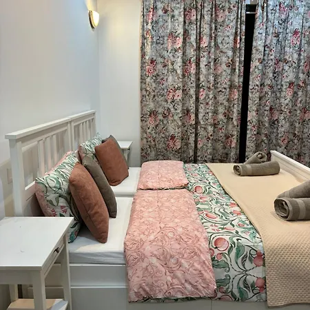 Front Row Malta - Enjoy Valletta Sunsets From This Seafront Home With 3 Bedrooms Overlooking Grand Harbour *