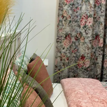 Front Row Malta - Enjoy Valletta Sunsets From This Seafront Home With 3 Bedrooms Overlooking Grand Harbour Kalkara