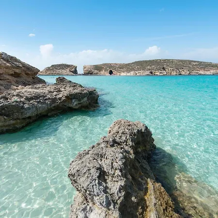 Vakantiehuis Front Row Malta - Enjoy Valletta Sunsets From Seafront With 3 Bedrooms Overlooking Grand Harbour *