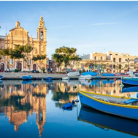 Feriehus Front Row Malta - Valletta Views, Sunsets & Grand Harbour Living I 3-bedroom House Kalkara