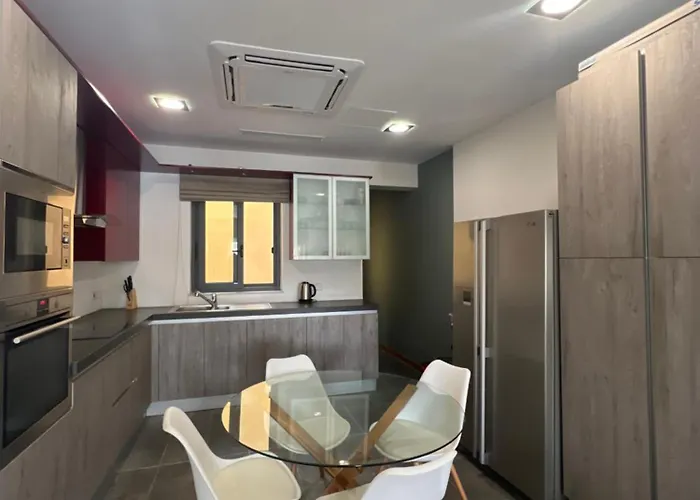 Сasa de vacaciones Front Row Malta - Enjoy Valletta Sunsets From Seafront With 3 Bedrooms Overlooking Grand Harbour Kalkara