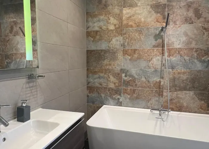 Сasa de vacaciones Front Row Malta - Enjoy Valletta Sunsets From Seafront With 3 Bedrooms Overlooking Grand Harbour Kalkara