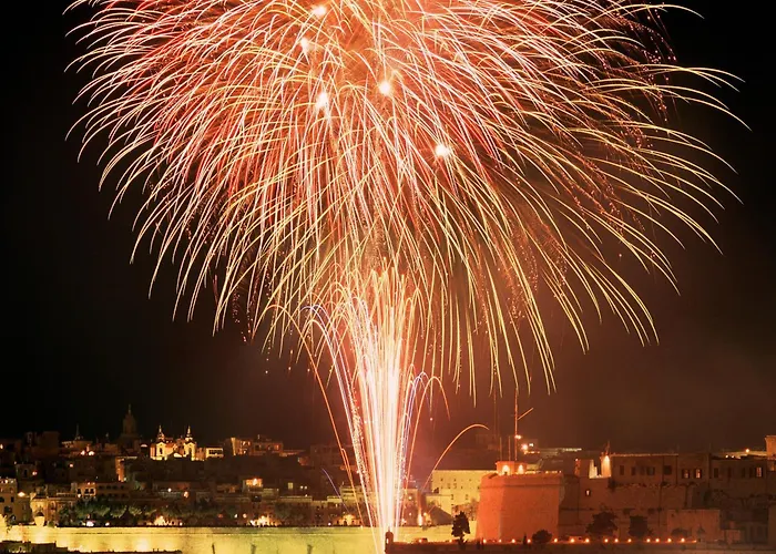 Front Row Malta - Enjoy Valletta Sunsets From Seafront With 3 Bedrooms Overlooking Grand Harbour