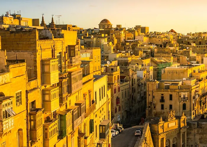 Front Row Malta - Enjoy Valletta Sunsets From Seafront With 3 Bedrooms Overlooking Grand Harbour Сasa de vacaciones